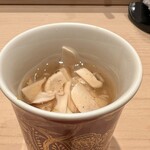 鮨 龍次郎 - ハモと松茸の茶碗蒸し