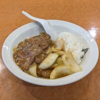 横浜中華街 北京飯店 - 牛ヒレ肉の中華カレーライス ... 牛肉と玉ねぎが美味しい ... 刻みニンニクがたっぶり