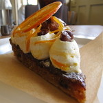 fika. - オレンジとババのタルト