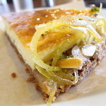 fika. - 日向夏のジャムのベイクドチーズケーキ