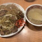 天坊 - ソースレバー焼きそば（大盛り）  スープ（美味い）