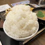 わ楽 - ご飯　久しぶりに“ハマさん盛り”