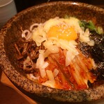 炭火焼肉　仁 - 石焼チーズビビンバ