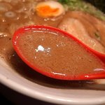 きょうすけ - スープは程よい濃厚さで、魚介の風味がふわりです。