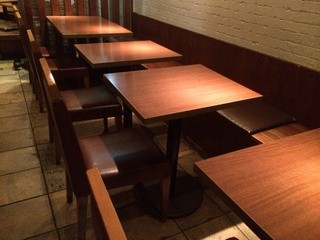 Sumibiyaki Tori Maruza - テーブル席は10名様までご利用できます。