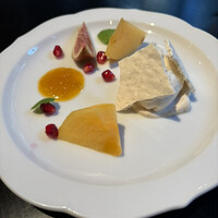 ラ・ボンヌターブル - 