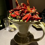 茶禅華 - 手羽先　上海蟹詰め　3種四川唐辛子炒め