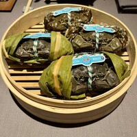 茶禅華 - 上海蟹　爪が大きい雄　爪が小さい雌