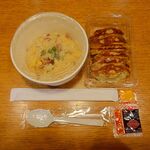 味の古久家 - テイクアウトのチャーハンと餃子