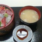 地魚食道 瓢 - 140515新潟　地魚食堂瓢　海鮮ちらし1,080円