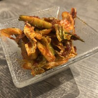 焼肉とみ 横浜関内店 - 超生キムチ