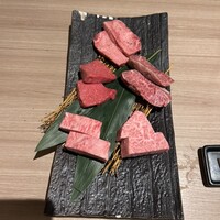 近江うし 焼肉 にくTATSU 青山本店 - 