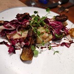 ビストロ ドゥーブルオーンズ - 骨付き仔羊の瞬間燻製ローストの付け合わせ