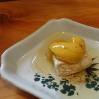 ほむら - 八戸産ウニと胡麻豆腐、鼈甲あん