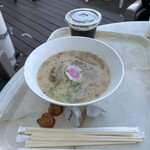 グッディ - 豚骨ラーメン