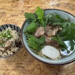 ゆうなみ - 軟骨ソーキそば　よもぎトッピング　　ジューシー