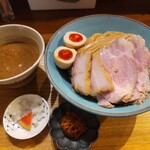 いかれたヌードル フィッシュトンズ - 