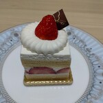 アトリエ オペラ - きび糖のショートケーキ
