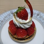 アトリエ オペラ - いちごのタルト