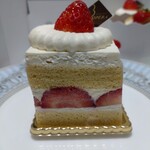 アトリエ オペラ - きび糖のショートケーキ