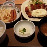 やよい軒 - チキン南蛮＋サービス券でポテト＆ウインナー