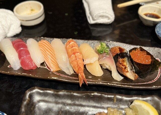 すしの助 中津店 - 中津（大阪メトロ）/寿司 | 食べログ