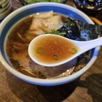 らーめん とうかんや - スッキリ醤油スープ