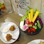 酒嚢飯袋 - 旨い野菜 w/ 辛味噌・柚子味噌・塩