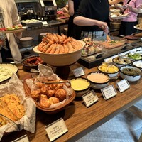 ザ タヴァン グリル＆ラウンジ - 