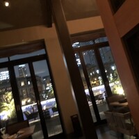 スミレオオサカ - 中之島の夜景を楽しみながら