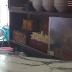 八福 - 奥が蒸し麺　手前がラーメン