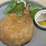 ビストロ スミモト KOBE - 鶏モモ肉のコンフィー、外はパリッパリ、中はジュシーで味シミシミ