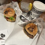 ショーグンバーガー 新宿店 - 