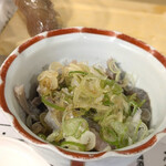 すし専門ストア かど平 - まずは皮ポン酢を☆