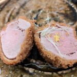 とんかつひなた - マスタードが合います