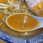 手打ちラーメン 本丸 - 担々麺のスープアップ