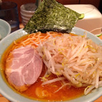 らーめん家 政 - 何べんも通って初のオーダー
      辛口ソボロ
      コチュジャン？キムチ？な感じがする美味しいラーメンでした