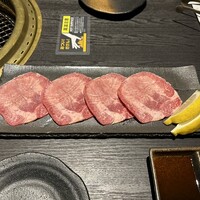 焼肉HACHI - 