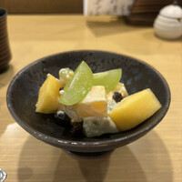 すぎ乃 麻布十番 - 柿とシャインマスカットの白和え
