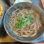 ヤハタすしべん - 