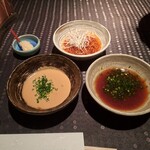 瀬里奈 - しゃぶしゃぶのポン酢、ゴマだれ、ピリ辛だれです。