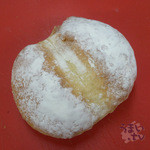 前田パン - 「おしりパン」９７円