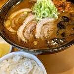 麺武 はちまき屋 - 味噌ラーメン　チャーシュー3枚　キムチ追加　小ライス