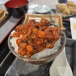 淡路島肉丼製作所 牛と米 - 