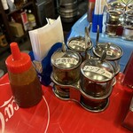 東桜パクチー - 卓上の調味料でアレンジできる◎