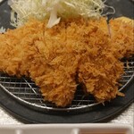 米とひなた 志村坂上店 - ロースカツと牡蠣フライ
