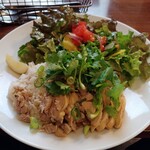 ラグ カフェ - 蒸し鶏ご飯