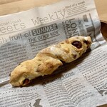 DONQ - クランベリーと胡桃のスティック ¥238