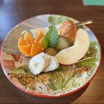 Pizzeria UWOZA di YAKUMO - チーズケーキとフルーツ