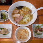 麺肴 今日から - 今日から　ラーメンセット　魚介塩　750円